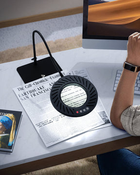 Magnifying Glass With Light And Stand [AD]